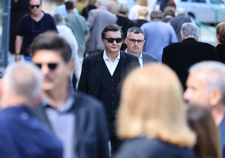 Suze, tuga i bol: Kolege i obitelj oprostili su se od Roberta Valdeca