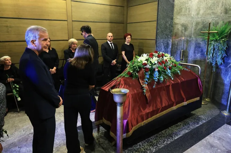 Suze, tuga i bol: Kolege i obitelj oprostili su se od Roberta Valdeca