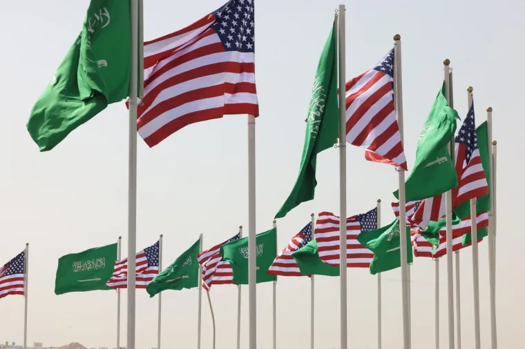 Zemlje kao da se natječu koja će Trumpu prirediti svečaniji doček: Pogledajte ovu raskoš