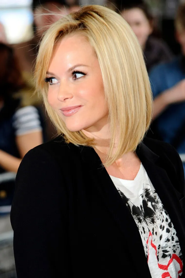 Jedna od najljepših britanskih TV zvijezda kao da ne stari: S 54 izgleda bolje nego ikad