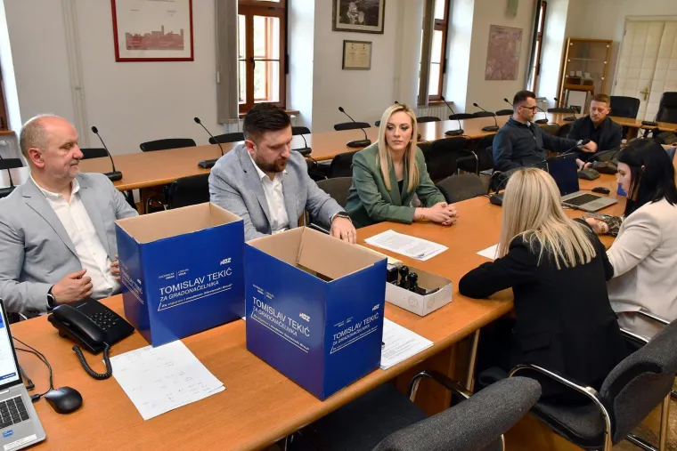 Ona nije samo političarka: Sanda Livia Maduna uspješna je u svemu - od kozmetike do sporta