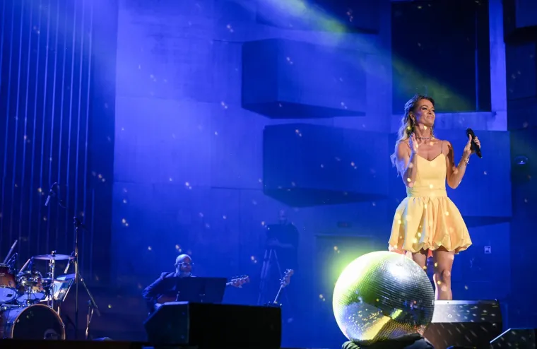 Minea zapalila Lisinski: Pogledajte tko je od domaćih zvijezda zaplesao uz njezine hitove