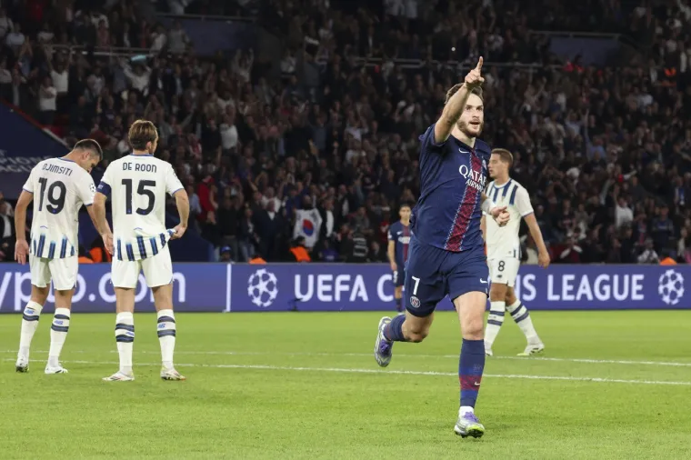 Pazite kako je izgledao Jurić tijekom debakla u Parizu: Izraz njegovog lica govori sve