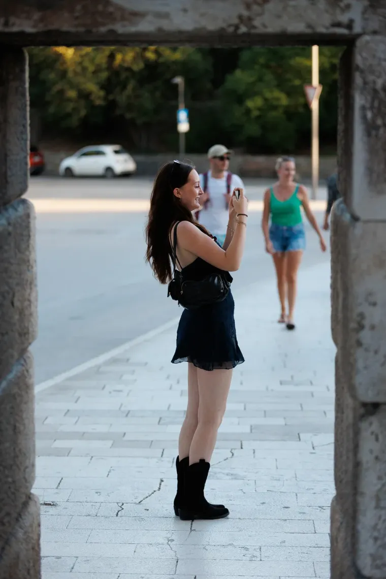 U ovu djevojku svi su gledali: Zanosnom figurom i osmijehom osvojila Zadrane