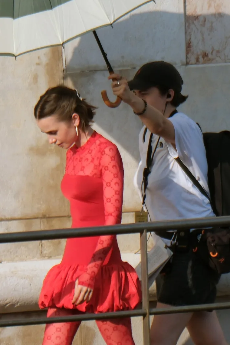 Glavna zvijezda serije 'Emily in Paris' zabrinula fanove zbog izgleda, ponovno boluje od anoreksije?