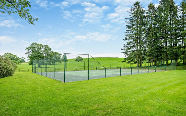 Nevjerojatno što ovaj dvorac sve nudi: Izgleda poput bajke, a vrijedi kao suho zlato