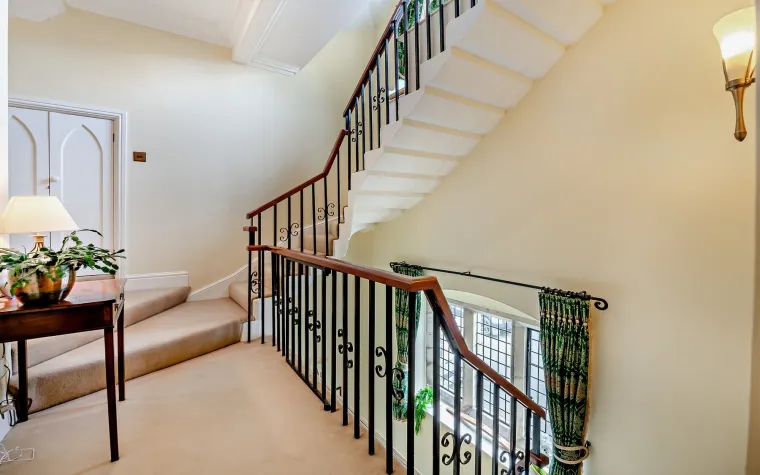 Nevjerojatno &scaron;to ovaj dvorac sve nudi: Izgleda poput bajke, a vrijedi kao suho zlato