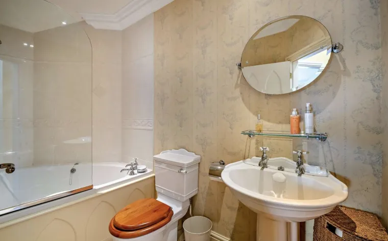 Nevjerojatno &scaron;to ovaj dvorac sve nudi: Izgleda poput bajke, a vrijedi kao suho zlato