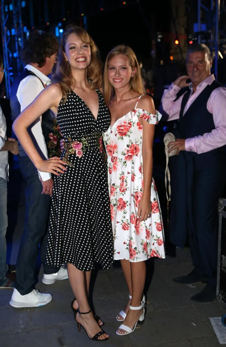 Od pop hitova do ljubavi s tajanstvenim odvjetnikom: Ovako je Domenica izgledala na početku karijere