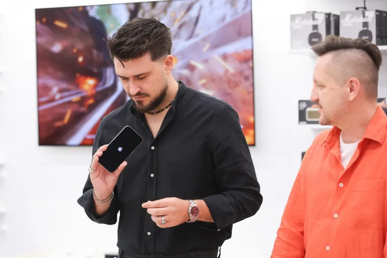 U Hrvatsku stigao uređaj za kojim luduje cijeli svijet: Pogledajte tko je sve do&scaron;ao na predstavljanje