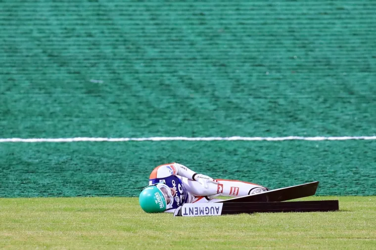 Stravični pad zaledio krv u žilama, odzvanjali su krici: Jezivi kadrovi obilaze svijet, Evi su uni&scaron;teni snovi