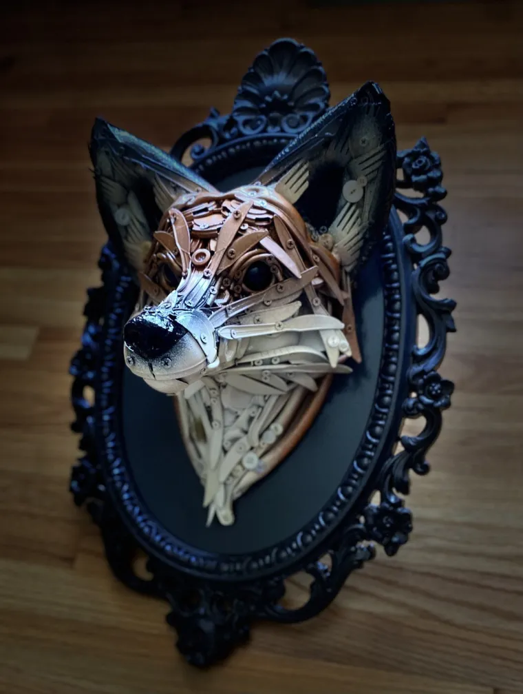 Od smeća izrađuje umjetnička djela koja oduzimaju dah: Nevjerojatno &scaron;to je sve stvorila svojim rukama