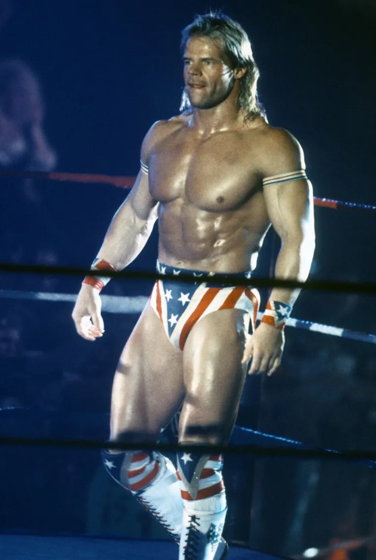 Nekada&scaron;nja WWE zvijezda prohodala nakon gotovo 20 godina u kolicima