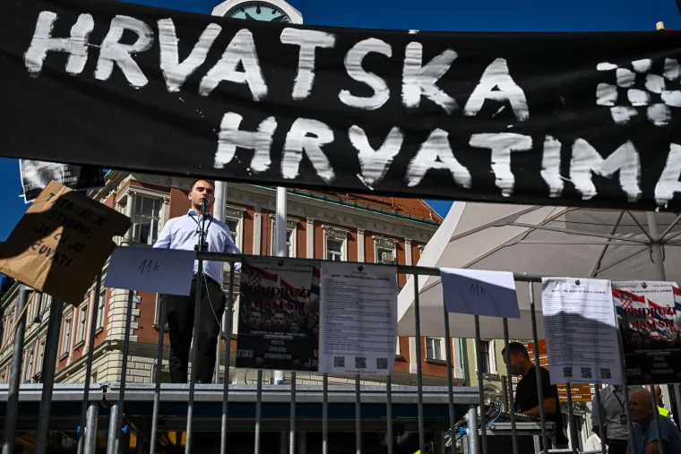 Okupirali glavni zagrebački trg, a nisu molitelji: 'Nismo ustaše, ali ćemo ustati'