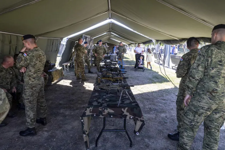 Rafalei grmili iznad Vukovara: Hrvatska vojska pokazala čime raspolaže