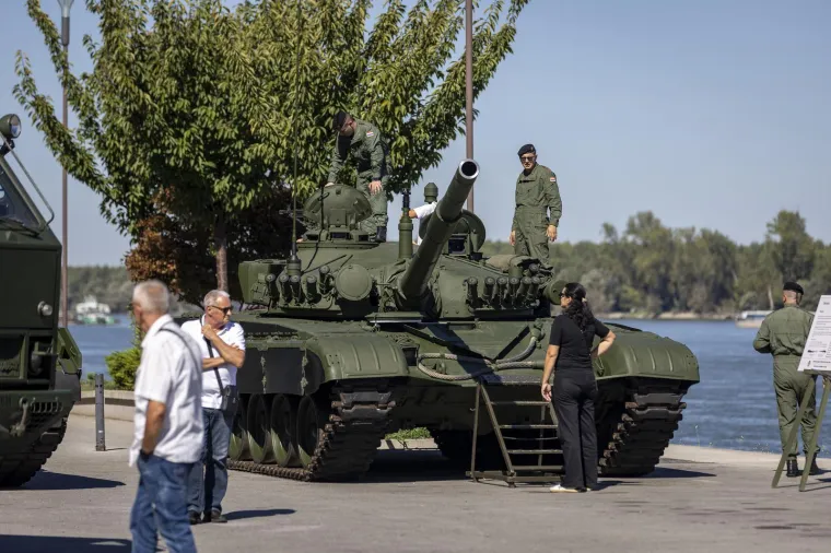 Rafalei grmili iznad Vukovara: Hrvatska vojska pokazala čime raspolaže