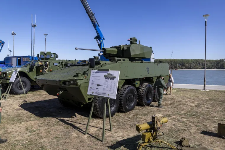 Rafalei grmili iznad Vukovara: Hrvatska vojska pokazala čime raspolaže