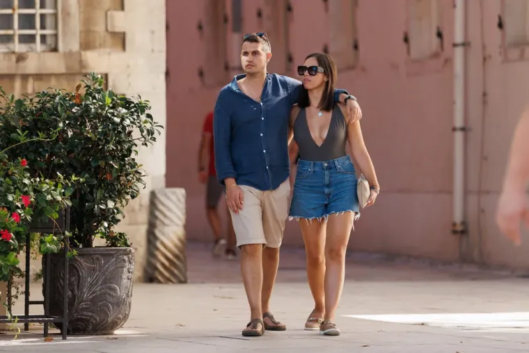 Plavuša za kojom su se svi okretali: Djevojka vitke linije nije mogla proći nezamijećeno