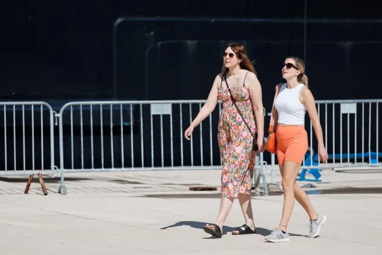 Plavuša za kojom su se svi okretali: Djevojka vitke linije nije mogla proći nezamijećeno