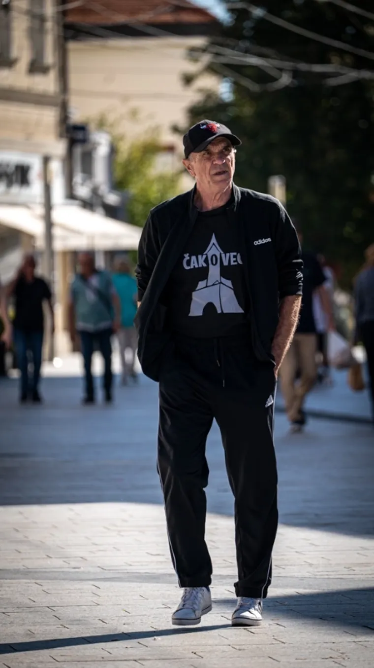 Nema tko se nije zagledao u gospođu s ko&scaron;uljom leopard uzorka: Čakovec ovih dana vrvi bojama