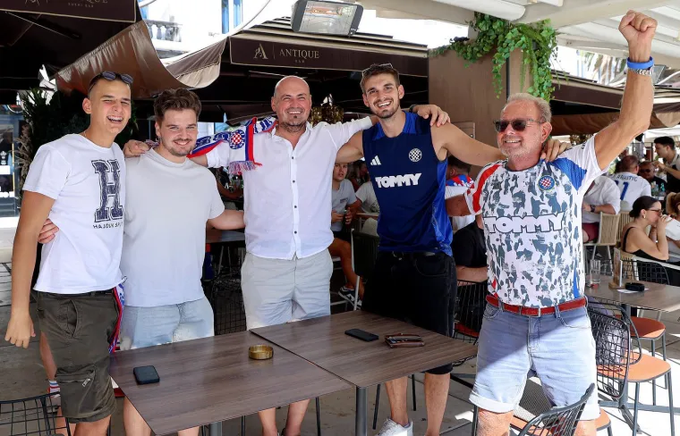 Ljubav prema Hajduku ne poznaje granice: Na derbi se ide i sa štakama