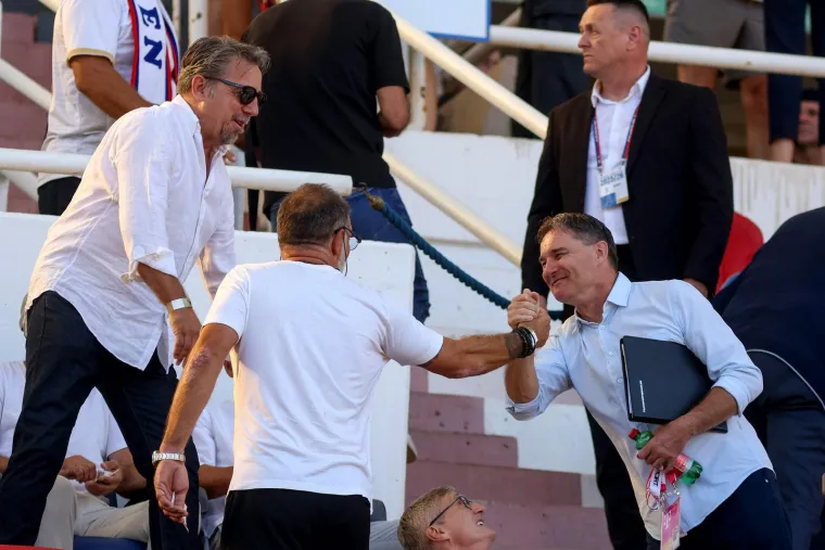 Boban snimljen s bivšim izbornikom hrvatske reprezentacije, evo u čijem društvu gleda derbi