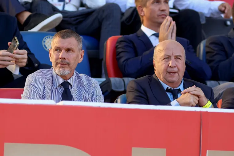 Boban snimljen s bivšim izbornikom hrvatske reprezentacije, evo u čijem društvu gleda derbi