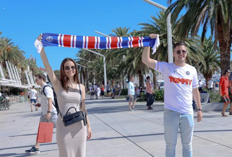 Vatrene navijačice podržale su svoj klub tijekom velikog derbija: Na tribinama se našao i Šime Elez