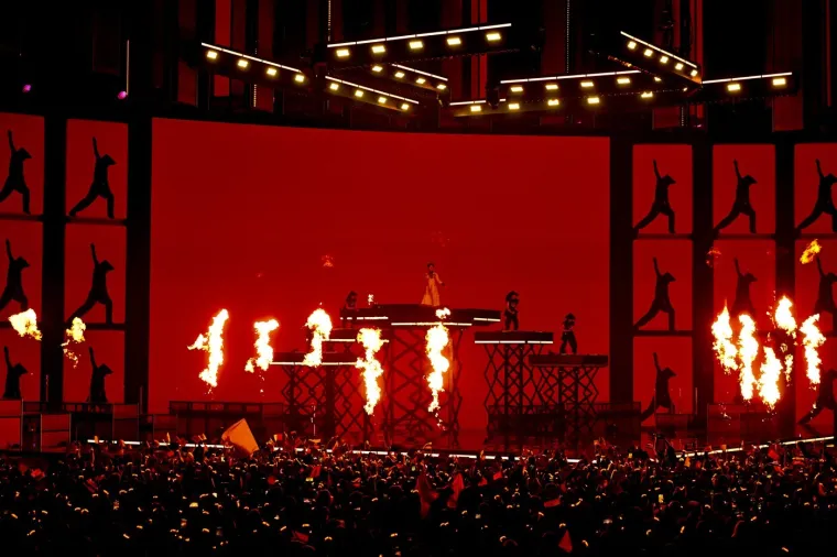 Putin zabranio perverzije na Interviziji, a odu&scaron;evit ćete se kad vidite kako izgleda srpski predstavnik