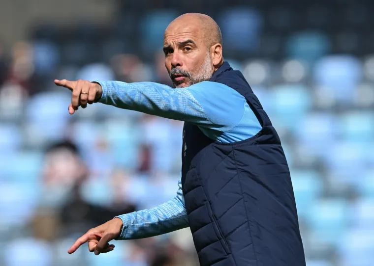 Jo&scaron; će se dugo pričati o onome &scaron;to je Guardiola napravio: Pljuvanje, poljubac sucu, udaranje po glavi...