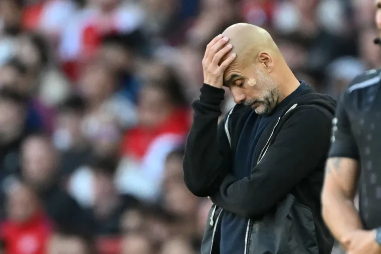 Jo&scaron; će se dugo pričati o onome &scaron;to je Guardiola napravio: Pljuvanje, poljubac sucu, udaranje po glavi...