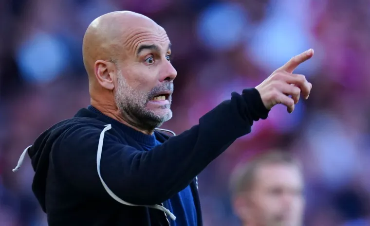 Jo&scaron; će se dugo pričati o onome &scaron;to je Guardiola napravio: Pljuvanje, poljubac sucu, udaranje po glavi...