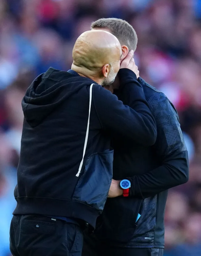 Još će se dugo pričati o onome što je Guardiola napravio: Pljuvanje, poljubac sucu, udaranje po glavi...