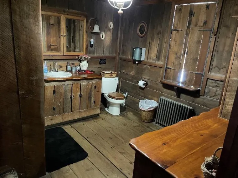 Djeluje idilično, ali je nažalost sve samo ne to: Ova kuća krije ono najjezivije što čovjek može zamisliti