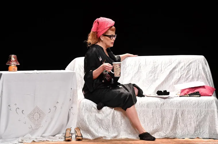 Razvela se dvaput, glumom osvojila publiku, a smrt sestre je shrvala: Ovako se mijenjala Mia Begović