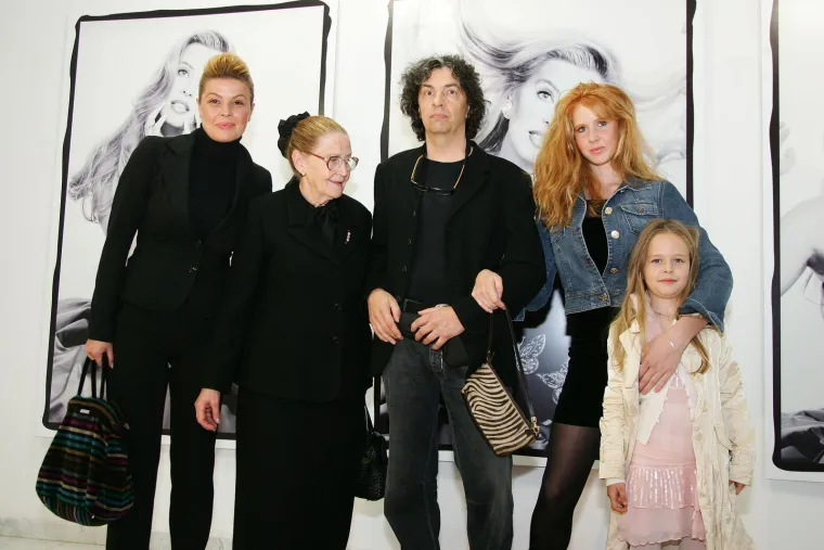 Razvela se dvaput, glumom osvojila publiku, a smrt sestre je shrvala: Ovako se mijenjala Mia Begović