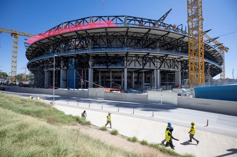 Obnova od milijardu eura: Kada će se navijači konačno vratiti na kultni stadion?
