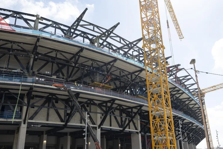 Obnova od milijardu eura: Kada će se navijači konačno vratiti na kultni stadion?