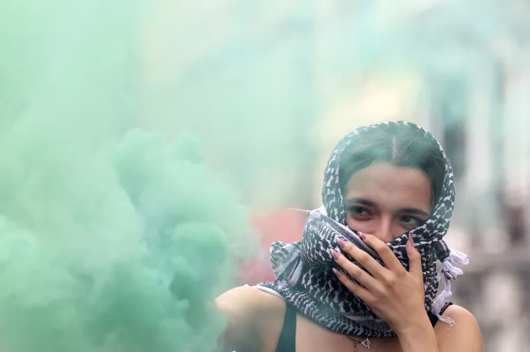 'Dan' za Gazu zavr&scaron;io brutalnim sukobom, prosvjednici izvan kontrole: Ozlijeđeno 60 policajaca