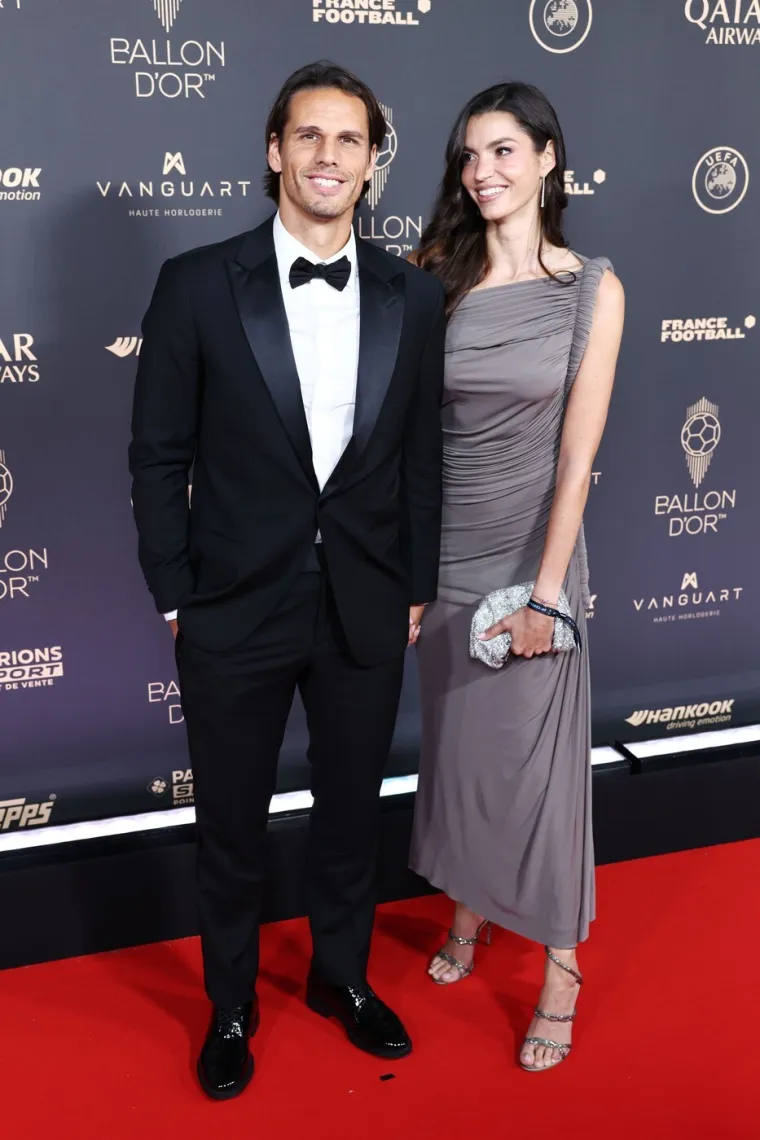 Stigla nogometna elita: Tko su ljepotice koje su ove godine prošetale crvenim tepihom?