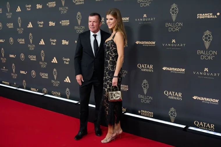 Legendarni Nijemac (64) osvanuo u Parizu s 26-godišnjom manekenkom: 'Ja sam vrlo normalan muškarac'