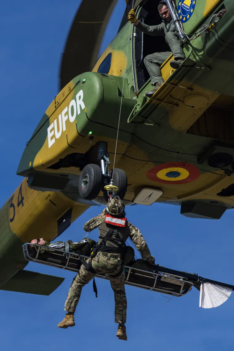 Borba prsa u prsa, helikopteri i specijalci: Pogledajte akcijske scene iz susjedstva