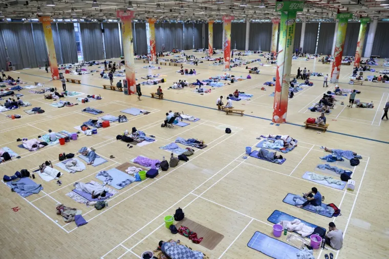 Pogodila ih je žestoka oluja: Voda sru&scaron;ila most, izlilo se jezero, dvije osobe izgubile život