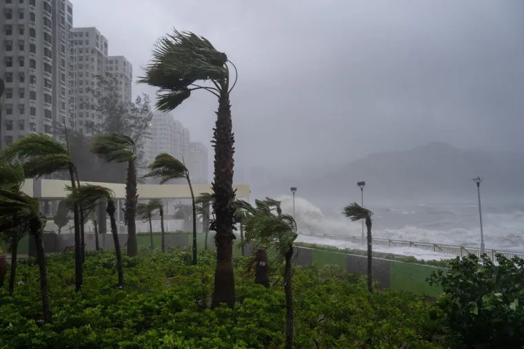 Supertajfun s vjetrovima od 200 na sat i bujičnim poplavama nosi sve pred sobom: Raste broj mrtvih
