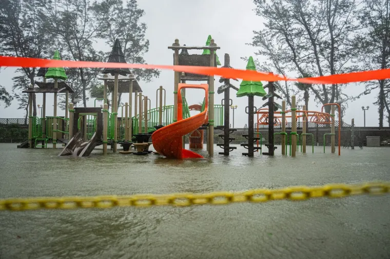 Supertajfun s vjetrovima od 200 na sat i bujičnim poplavama nosi sve pred sobom: Raste broj mrtvih