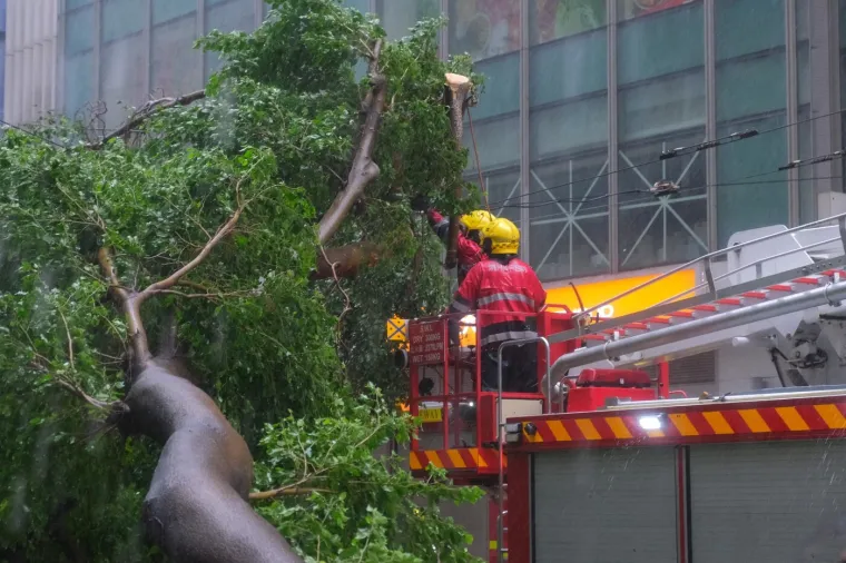 Supertajfun s vjetrovima od 200 na sat i bujičnim poplavama nosi sve pred sobom: Raste broj mrtvih