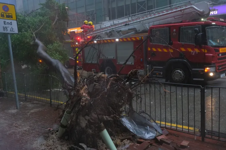 Supertajfun s vjetrovima od 200 na sat i bujičnim poplavama nosi sve pred sobom: Raste broj mrtvih