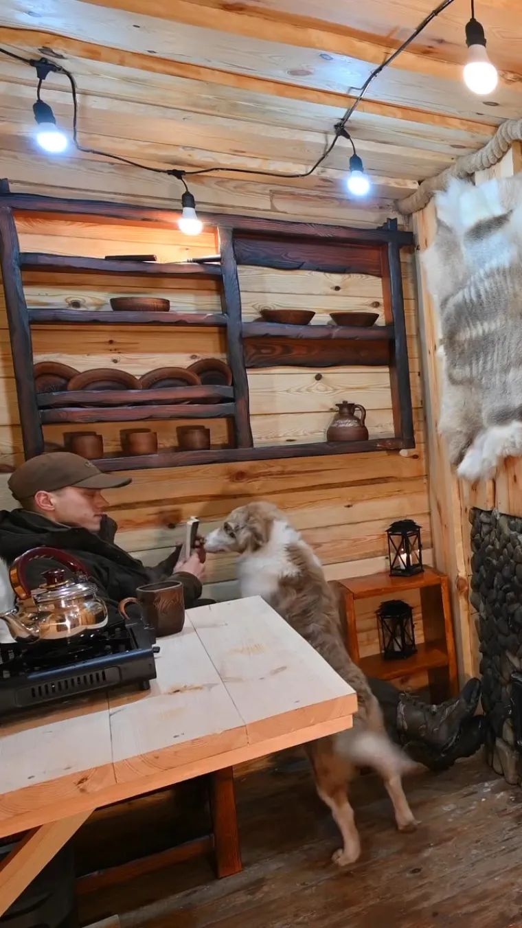 Sam samcat gradi kuću od nule, dosad je potro&scaron;io manje od 4 tisuće eura i stvorio ne&scaron;to predivno