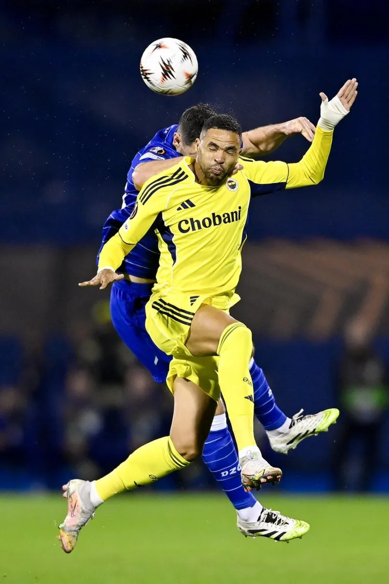 Boban snimljen u neuobičajenom dru&scaron;tvu: Evo s kim gleda utakmicu Dinama i Fenerbahčea