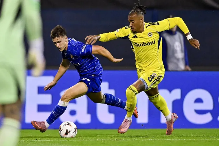 Boban snimljen u neuobičajenom dru&scaron;tvu: Evo s kim gleda utakmicu Dinama i Fenerbahčea